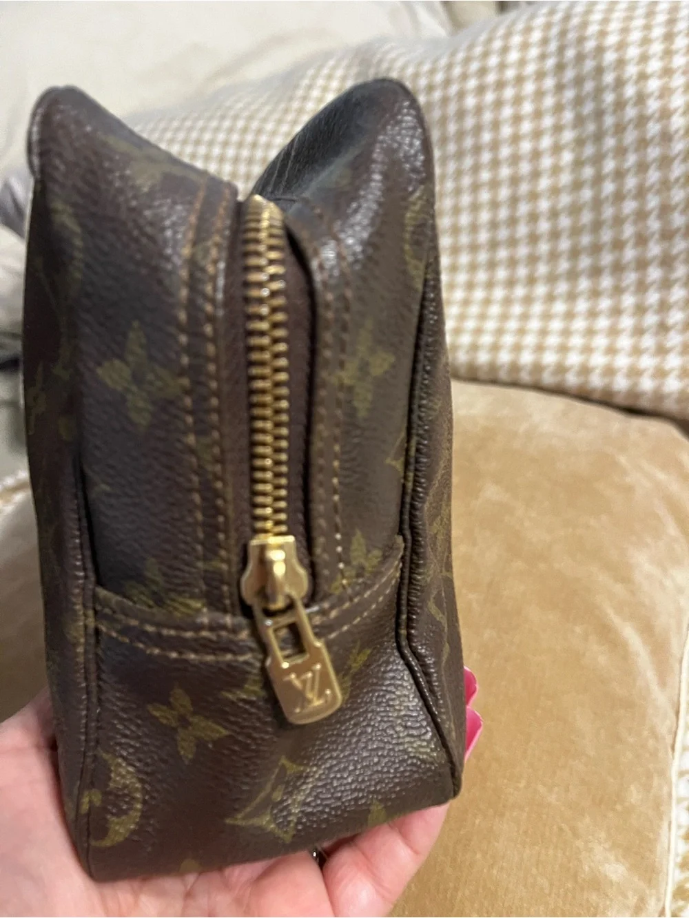 Vintage Louis Vuitton Monogram Canvas cosmetic pouch/case